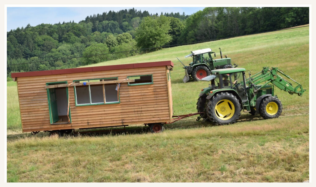 Tiny House wird gebracht